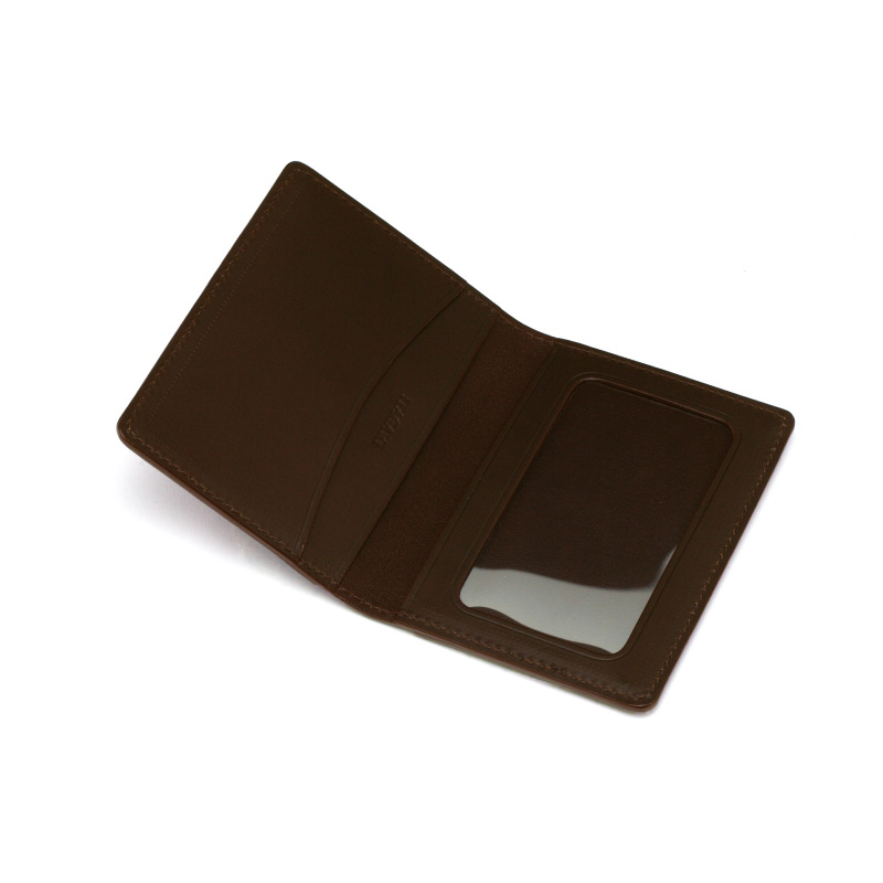 パスケース ダークブラウン 革 天然 皮革 男女兼用 贈り物 ギフト プレゼント いたがき 名入れ無