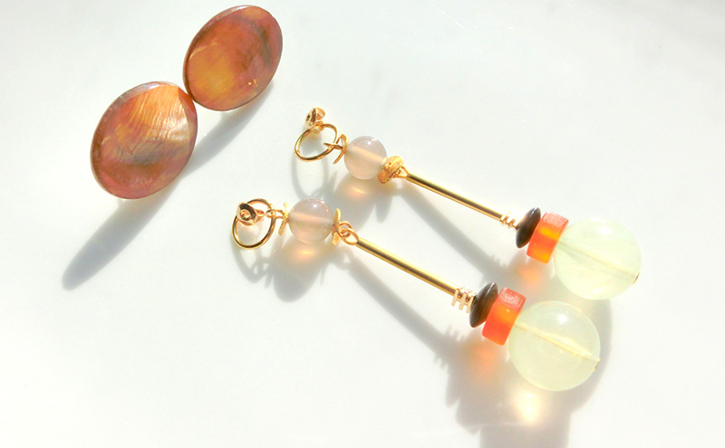 Jupiter ピアス アクセサリー 天然石 1個 【ゴールド グリーン ブラウン オレンジ シンプル クール エレガント 可愛い ハンドメイド 手作り  職人 上品 華やか ドレス 結婚式 大人の雰囲気 ギフト プレゼント 母の日 ラッピング シェル 2way仕様】