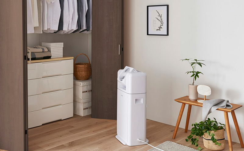 サーキュレーター 除湿器 衣類乾燥除湿機 除湿量 8L IJDC-N80-W ホワイト アイリスオーヤマ 家電 電化製品 部屋干し 工事不要 衣類乾燥 乾燥機 乾燥器 除湿機 衣類乾燥機 衣類乾燥除湿器 梅雨除湿機 梅雨対策 アイリス 宮城 宮城県 大河原町