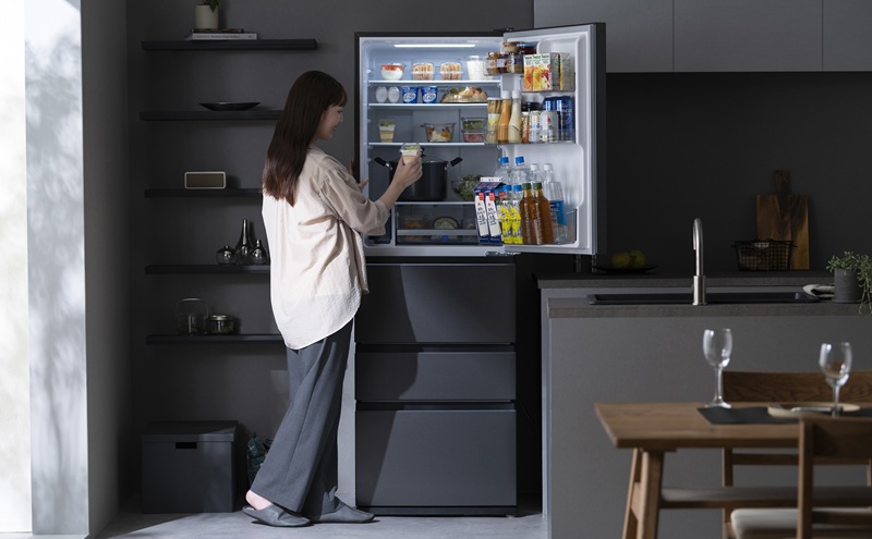 冷凍冷蔵庫 370L 自動製氷機能付 IRSN-I37A-B ブラック 冷蔵庫 370L アイリスオーヤマ 冷凍冷蔵庫 冷凍室が大きい 2段冷凍室 ファン式 自動霜取り 霜取り不要 野菜室 真ん中 急冷モード 右開き 二人暮らし 家庭用 まとめ買い 大凍量