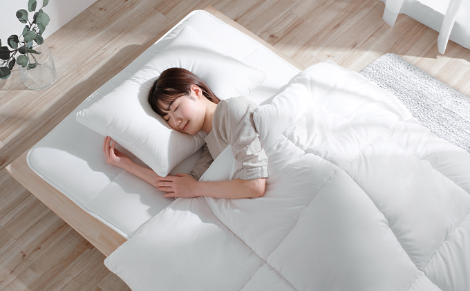 掛け布団 ダブル KKF-WB15-DN ホワイト 掛布団 洗える 洗濯可能 丸洗いOK 春夏 オールシーズン 通年 ウォッシャブル 洗濯ネット付 ふとん 軽量 軽い 抗菌防臭 アイリスオーヤマ