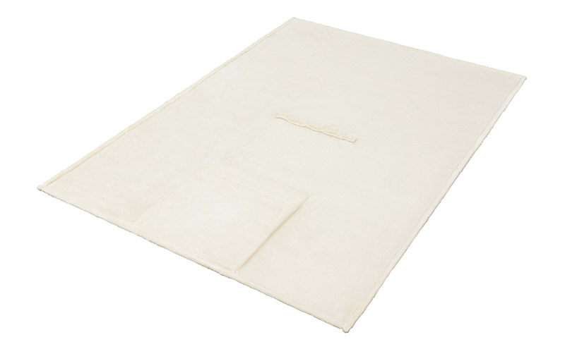 毛布 3WAYマルチ毛布 M-3M アイボリー アイリスオーヤマ 着る毛布 毛布 ブランケット 掛け布団 3WAY マルチ毛布 ポンチョ クッション 吸湿発熱 暖かい あたたかい あったか 洗濯OK コンパクト収納