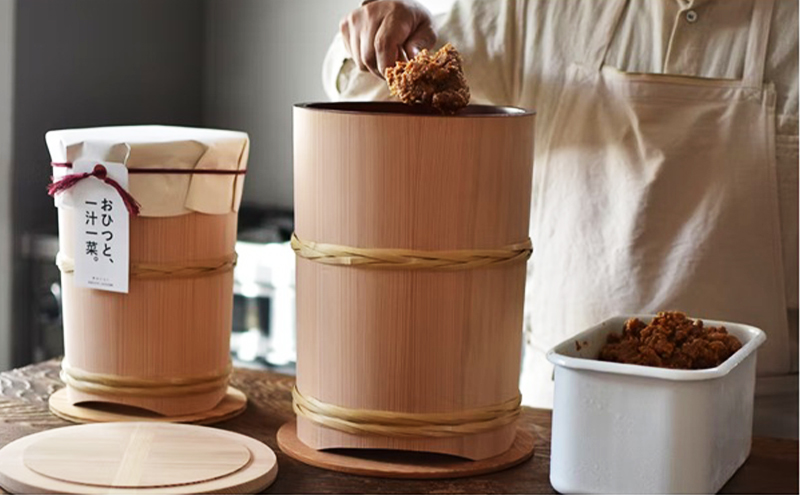 みそ櫃（味噌仕込み用木桶）出来高6kg用 キッチン用品 調味料入れ 保存容器 ご飯 みそ 木製 杉 かわいい おしゃれ おひつ 木のぬくもり 丁寧な暮らし キッチンツール