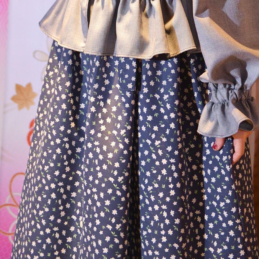 先行予約 アトリエ小町　ワンピース （renka ep2）小花柄・ネイビー フリーサイズ　青木美沙子さんコラボ [服 ロリータ ロリータファッション スイートロリータ 可愛い レディース 姫 お姫様 花柄 ]