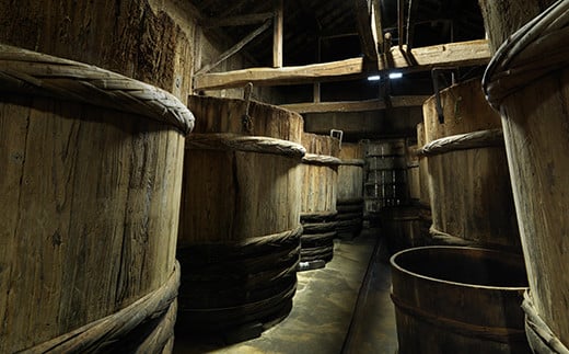 二年もろみ醤油1L×6本 しょうゆ 加工品 調味料 白河市 根田醤油 老舗 瓶 諸味  醤油 しょう油 食品 F21R-020