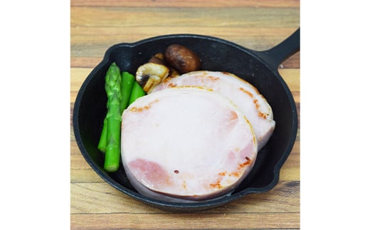 ＜サガミハム＞お家で切りたて！一本丸ごと本麗ロースハム1.0kg以上 肉 お肉 豚肉 サラダ 惣菜 弁当 ステーキ 厚切り 福島県 白河市  赤身 赤身肉 バーベキュー BBQ 焼き肉 豚 ロース ポーク 食品 F23R-464