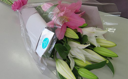 母の日ギフト用ユリミックス　5本花束（合計15～20輪）  植物 フラワー 花 F23R-788