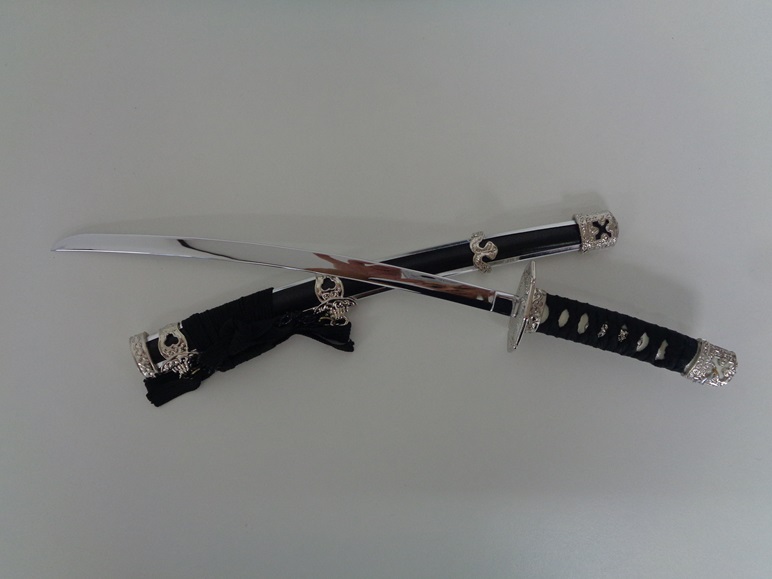 創業80余年 森泉人形の太刀一本飾り 黒[52210985]