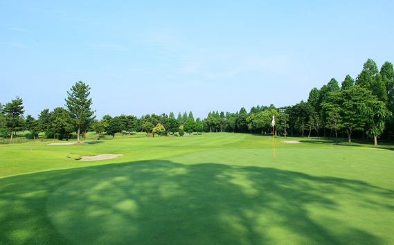 鴻巣カントリークラブ ゴルフ プレー 利用券C ゴルフ場 プレー補助利用券（土日利用可）