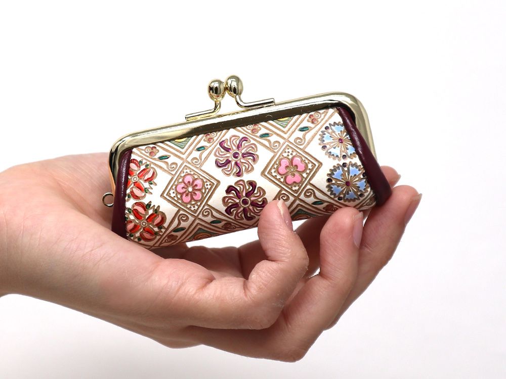 【文庫屋大関】印鑑ケース　花菱【皮革工芸品】 ファッション小物 民芸品