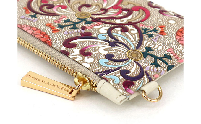 【文庫屋大関】すっきりカードケース　乱菊＜赤紫＞【皮革工芸品】 ファッション小物 雑貨 フラグメントケース 小銭入れ付き 収納 スマート 日本製