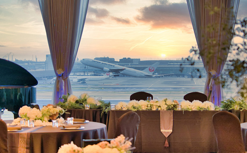 ◆スカイウェディング羽田の結婚式へ参列されるお客様限定◆ スカイウェディング羽田で使えるお祝い券 1万円分 チケット WEDDING 挙式 限定 チケット 記念 思い出 羽田 空港 ウェディング サロン チケット SKY WEDDING HANEDA 東京都 大田区