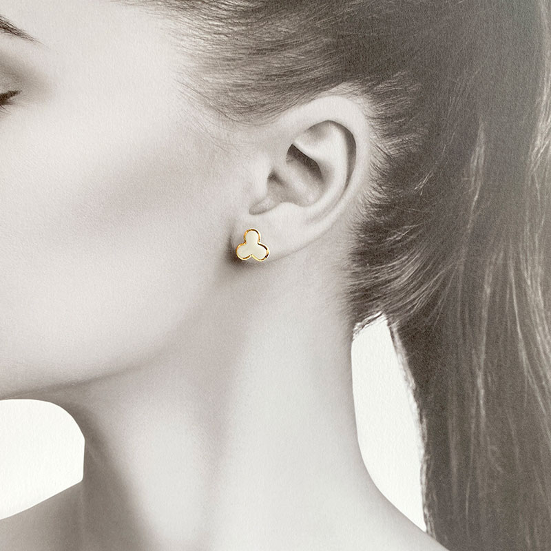 茅ヶ崎市 湘南 陶磁器 ピアス 上品 かわいい レディース ギフト プレゼント 誕生日 母の日 お祝い サマーギフト ゴールド 金 アート アクセサリー Artopus.SHONAN ピアス ファミリア ホワイト