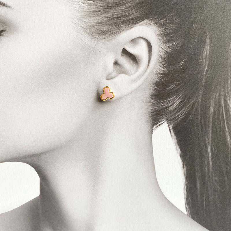 茅ヶ崎市 湘南 陶磁器 ピアス 上品 かわいい レディース ギフト プレゼント 誕生日 母の日 お祝い サマーギフト ゴールド 金 アート アクセサリー Artopus.SHONAN ピアス ファミリア ピンク