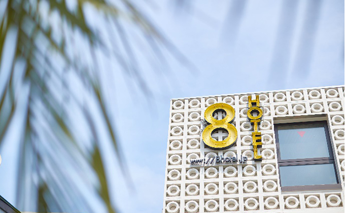 ホテル 8HOTEL CHIGASAKI 宿泊補助券 30,000円 チケット 宿泊 茅ヶ崎 旅行 観光 プール サウナ 非日常空間 泊り ホテルの補助券 宿泊先 宿泊補助チケット 神奈川 休息 リフレッシュ