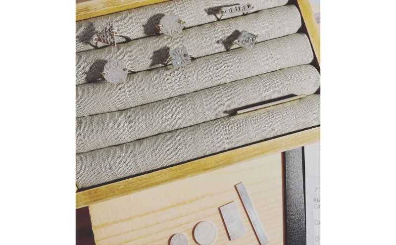 指輪 神奈川県 シルバーアクセサリーwork shop【プレートスタンプリング】1名 アクセサリー リング 製作 体験 チケット ワークショップ アクセサリー作り オリジナル 天然石 パール 初心者 逗子市 神奈川
