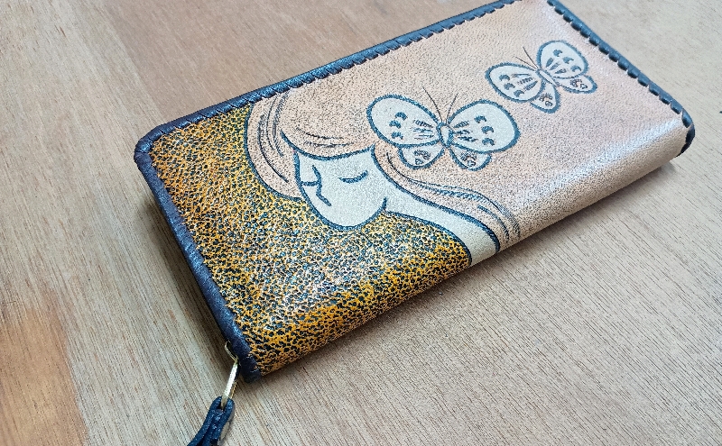 ☆世界にひとつだけ☆ L型小銭入れ付きファスナー財布☆女性と蝶☆ イエロー 山羊革 財布 お財布 長財布