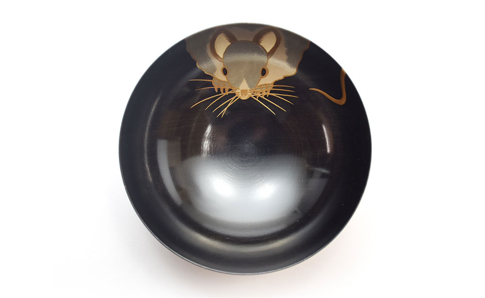山中漆器 干支 蒔絵盃 干支盃 子 黒摺 ねずみ 酒器 盃 蒔絵 漆器 父の日 母の日 敬老の日 ギフト 伝統工芸 工芸品 国産 日本製 復興 震災 コロナ 能登半島地震復興支援 北陸新幹線 F6P-0420