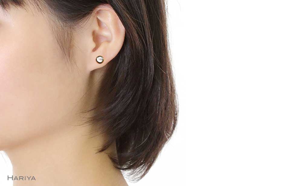 【ギフトにもおすすめ】ピアス Frame (2・黒) F6P-0844