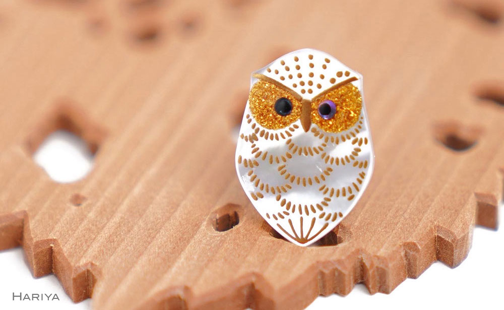 ふくろう蒔絵 白蝶貝ピンブローチ 型 桐箱付き 蒔絵 漆 白蝶貝 ふくろう フクロウ  ピンブローチ アクセサリー ギフト 伝統工芸 工芸品 国産 日本製 復興 震災 コロナ 能登半島地震復興支援 北陸新幹線 F6P-1540