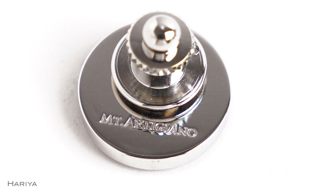 六ッ目蒔絵 白蝶貝ピンブローチ 桐箱付き 蒔絵 漆 白蝶貝 六ッ目 網目 ハンドメイド ピンブローチ アクセサリー ギフト 伝統工芸 工芸品 国産 日本製 復興 震災 コロナ 能登半島地震復興支援 北陸新幹線 F6P-1559