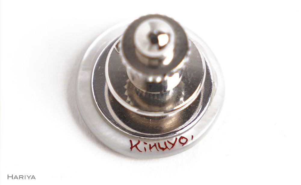 サボテン蒔絵 ピンブローチ 桐箱付き 蒔絵 漆 蝶貝 サボテン ハンドメイド アクセサリー ギフト 伝統工芸 工芸品 国産 日本製 復興 震災 コロナ 能登半島地震復興支援 北陸新幹線 F6P-1561