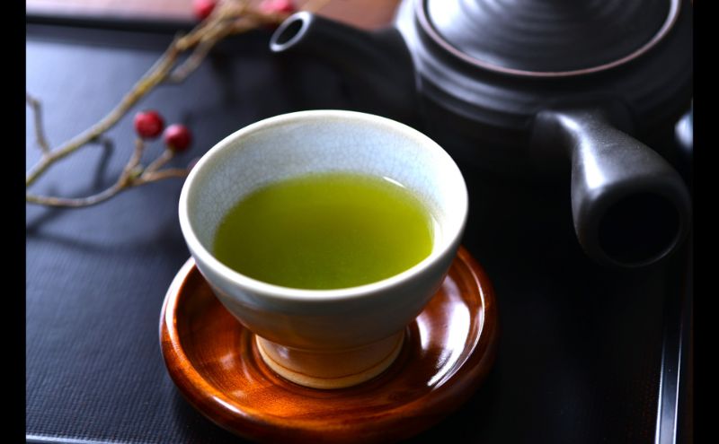 茶久 煎茶初摘100ｇ×3本 化粧箱入り お茶 煎茶 初摘 深蒸し オススメ お湯出し 水出し 贈答品 箱入り ギフト