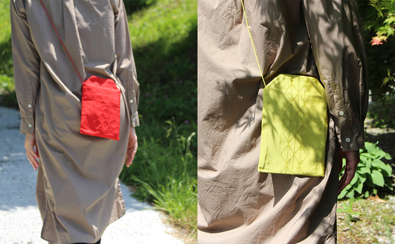 絹綴織で仕立てたお守り型ポーチ　守り袋　黄蛍