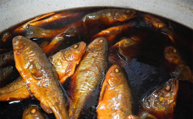 虹鱒料理おたべの虹鱒甘露煮　5匹入り