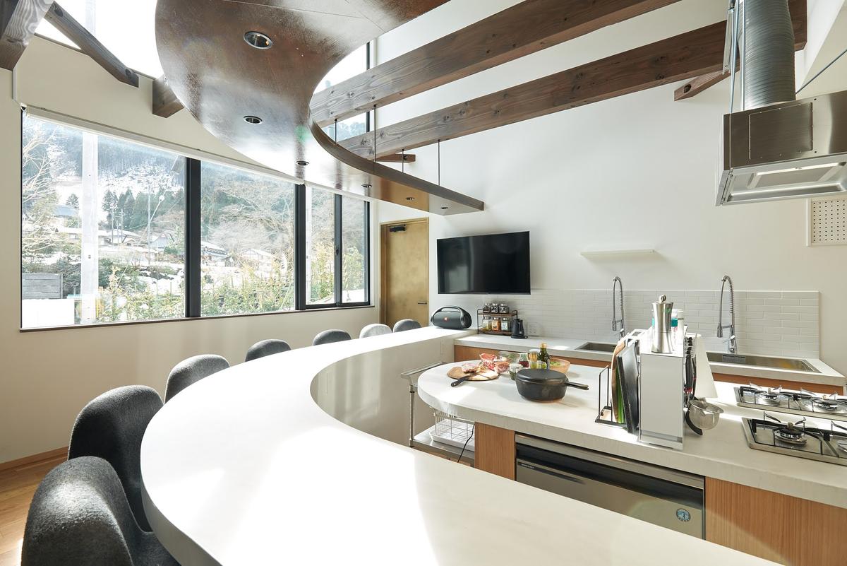 ミヤマテラス新館インザブリーズ　1泊ご宿泊券　1～4名様 宿泊券 関西 京都府 旅行 1泊 ミヤマテラス 宿泊補助券 施設利用券 チケット 旅行券 ペット可 ペット同伴 ペットOK 宿泊 一棟貸し 別荘 貸し別荘 バーベキュー 京都