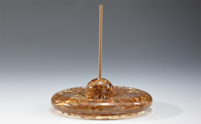 玉模様ガラスお香立て　ゴールド〈ガラス インテリア 小物 お香立て 工芸品 民芸品 雑貨〉