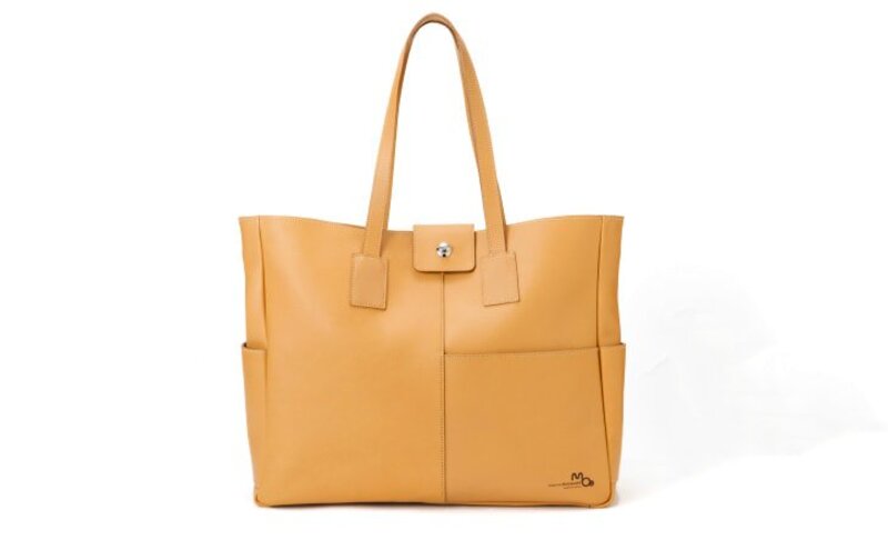 A4サイズでPCが入るシンプルな本革トートバッグ　全5色（ブラック）