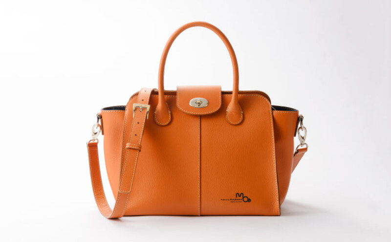 タブレットが入るかわいい本革ミニトート（B5サイズ） キャメル