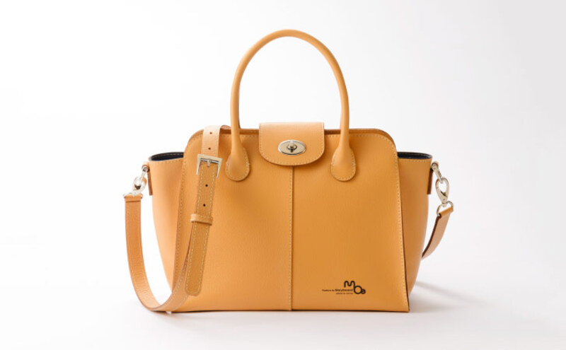 タブレットが入るかわいい本革ミニトート（B5サイズ） キャメル