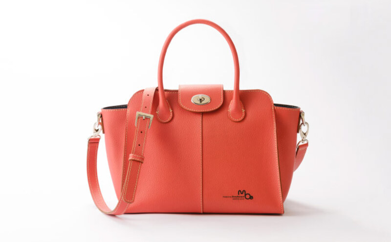 タブレットが入るかわいい本革ミニトート（B5サイズ） キャメル