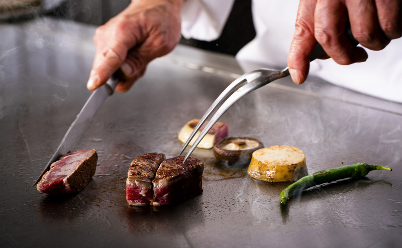 ホテル日航姫路 【鉄板焼 銀杏】 ペアディナーお食事券