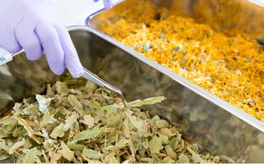 リラックスボディケアセット（ ボディウォッシュ ・ ボディミルク ）［ THE HERBS ボディソープ ボディシャンプー オーガニック ハーブ スキンケア ヘアケア ］[034-a004]