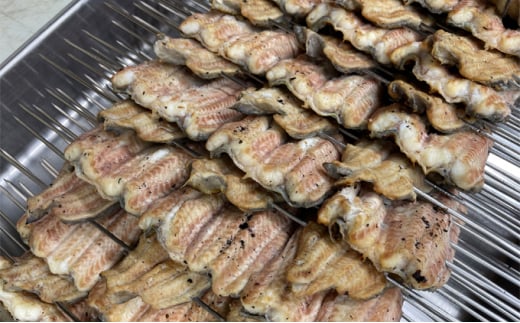 国産うなぎの白焼き 1尾 < タレ・山椒・醤油付 >[051-a002]