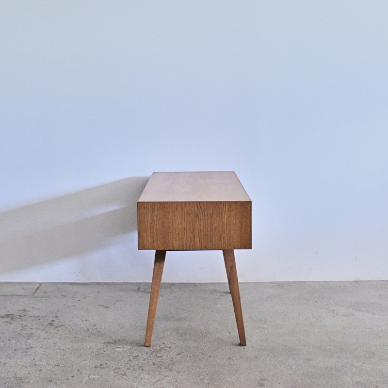 ボックステーブル 02