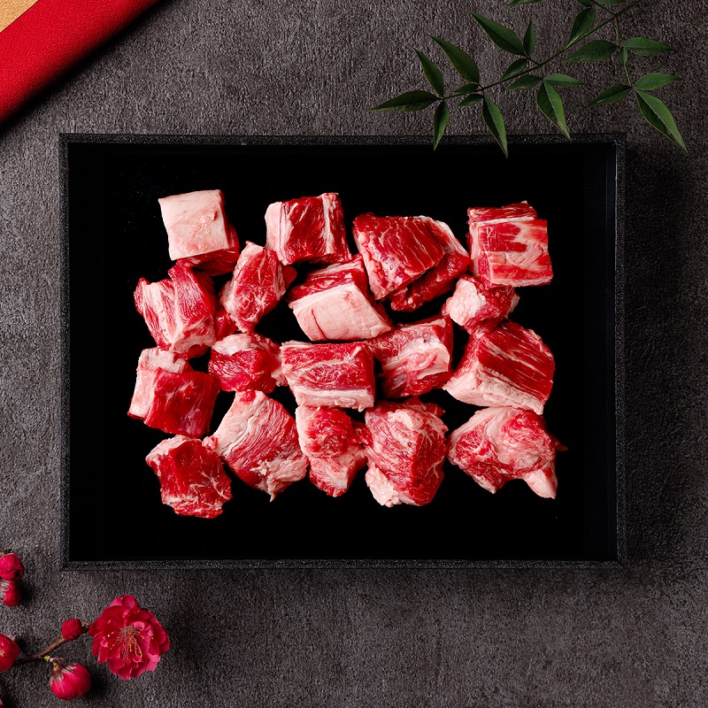 【和牛セレブ】 神戸牛 煮込み 300g 【黒折箱入り】 牛肉 肉 神戸ビーフ 神戸肉