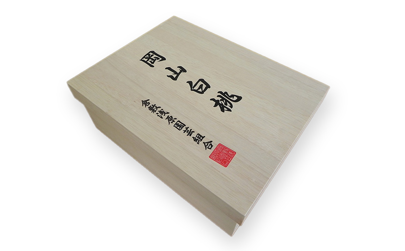 桃 2026年 先行予約 岡山白桃 6玉（1玉330g以上）等級：ロイヤル 木箱入り もも モモ 岡山県産 国産 フルーツ 果物 セット ギフト
