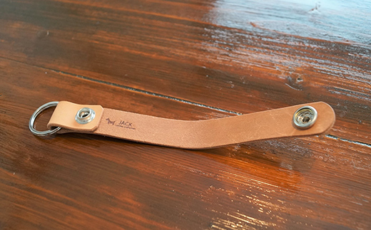 ＜ネーム刻印なし＞本革製ループキーホルダー 縦約12cm×横約2cm 国産牛革 ヌメ革 ハンドメイド キーホルダー 牛革 本革 革製品 贈り物 ギフト 国産 F6L-165 ネーム刻印なし