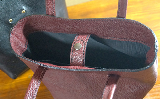 本革製ミニトートバッグ＜ダークブラウン＞ ハンドメイド 国産牛ヌメ革 ミニトートバッグ 小型 トートバッグ かばん 本革 レザー 革製品 贈り物 ギフト ダークブラウン F6L-280 ダークブラウン