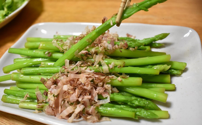 令和8年産　はなまる農園の乳酸菌入りアスパラ「さぬきのめざめ」少し訳あり 1kg（M～L） 野菜セット 野菜 アスパラガス