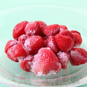 【苺ファーム森本】完熟女峰の冷凍いちご 450g×2袋 ≪IDOMALL セレクト≫|スイーツ いちご ストロベリー 女峰 苺 ジャム いちごジャム 冷凍 フルーツ 旬 果物 香川県 デザート 青果物 贈答 プレゼント 贈り物 おすすめ|_mk048-010