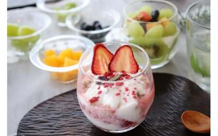 女峰いちごを贅沢に使ったグラノーラ＆ジャム ≪IDOMALL セレクト≫|スイーツ いちご ストロベリー 女峰 苺 ジャム いちごジャム フルーツ 旬 果物 香川県 デザート 青果物 贈答 プレゼント 贈り物 おすすめ|_mk048-009