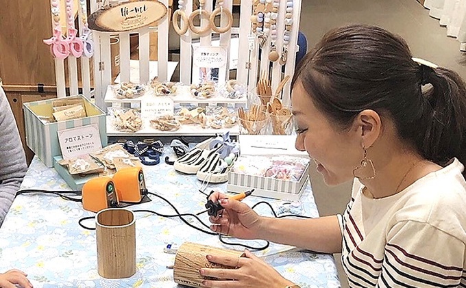 名入れ お食事 3点 セット 皿 スプーン フォーク くま 木製 食器 ベビー 赤ちゃん 出産祝い ギフト ギフトセット ハーフバースデー