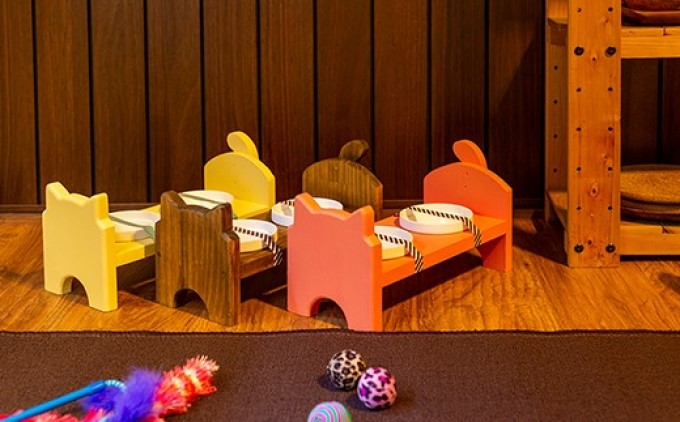 ペット用品 猫ちゃん想いの猫型 フードスタンド オレンジ ペット 猫 ねこ