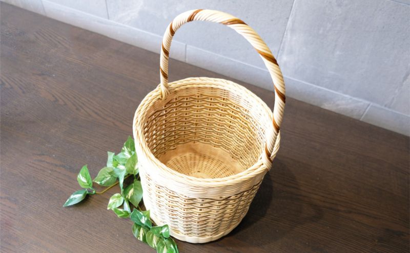 籐かご バケツ型バスケット(ブラウン系)[カラーラタン彩都]: 小郡市ANA