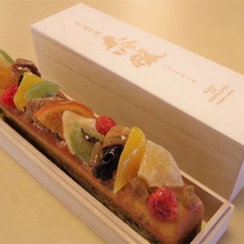 焼き菓子 パウンドケーキ 清酒「嘉六」の風味豊かな 大吟醸のドライフルーツパウンドケーキ 1本 ケーキ おやつ ギフト 桐箱入り 平岡学園 ※配送不可：沖縄、離島